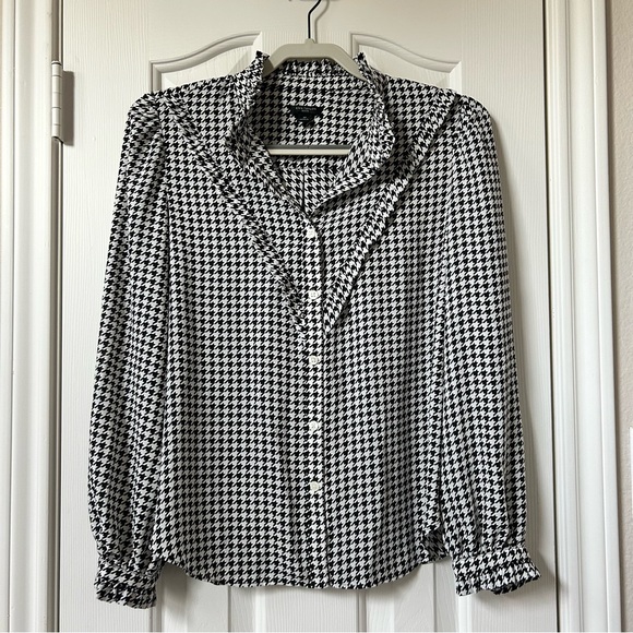 Ann Taylor Tops - Ann Taylor Black & White Houndstooth Blouse with Frill Detail Size MP